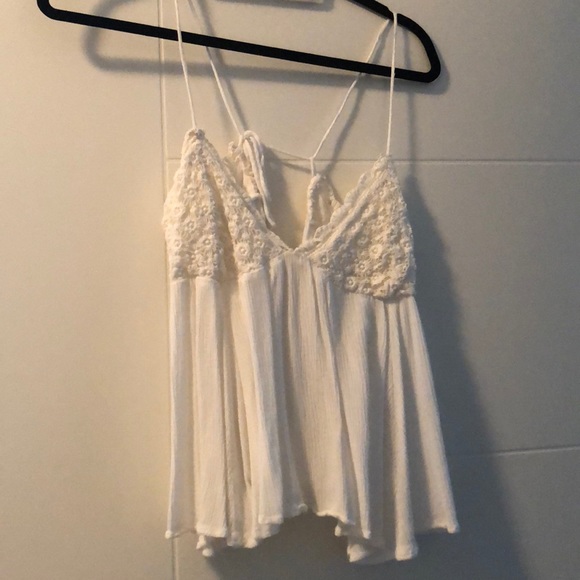 White lacy flowy top - Picture 1 of 2